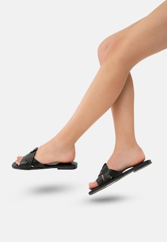 Salinyang Pantoletter i sort