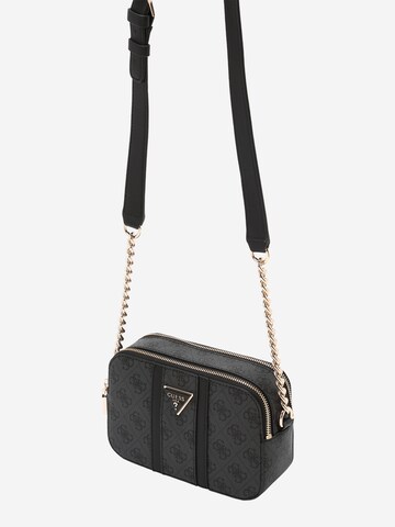 GUESS Schoudertas Noreen in Zwart ABOUT YOU