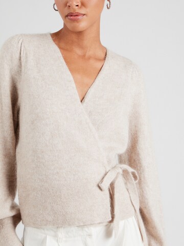 Cardigan & Other Stories en beige