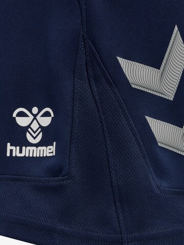 Hummel Regular Sportshorts in Blau