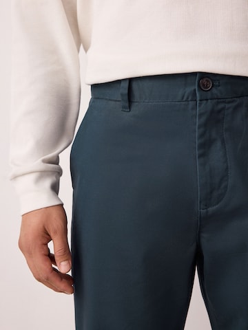 Tapered Pantaloni eleganți de la Next pe albastru