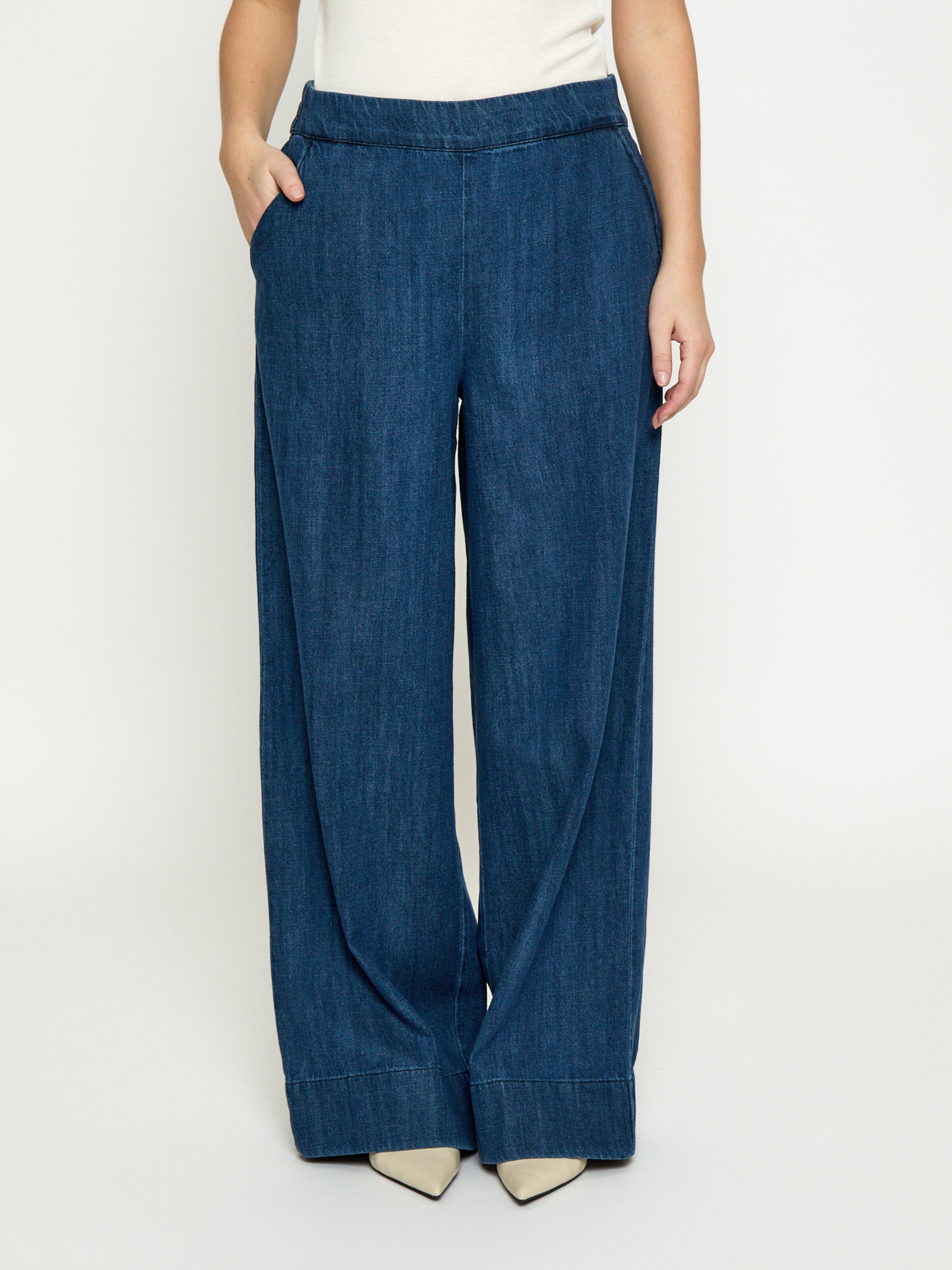 Peppercorn Regular Hose 'Madison' in Blau: Vorderseite