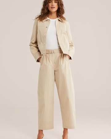 WE Fashion Sod Hlače z naborki | bež barva