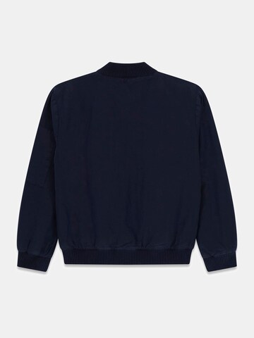 GUESS Between-Season Jacket in Blue