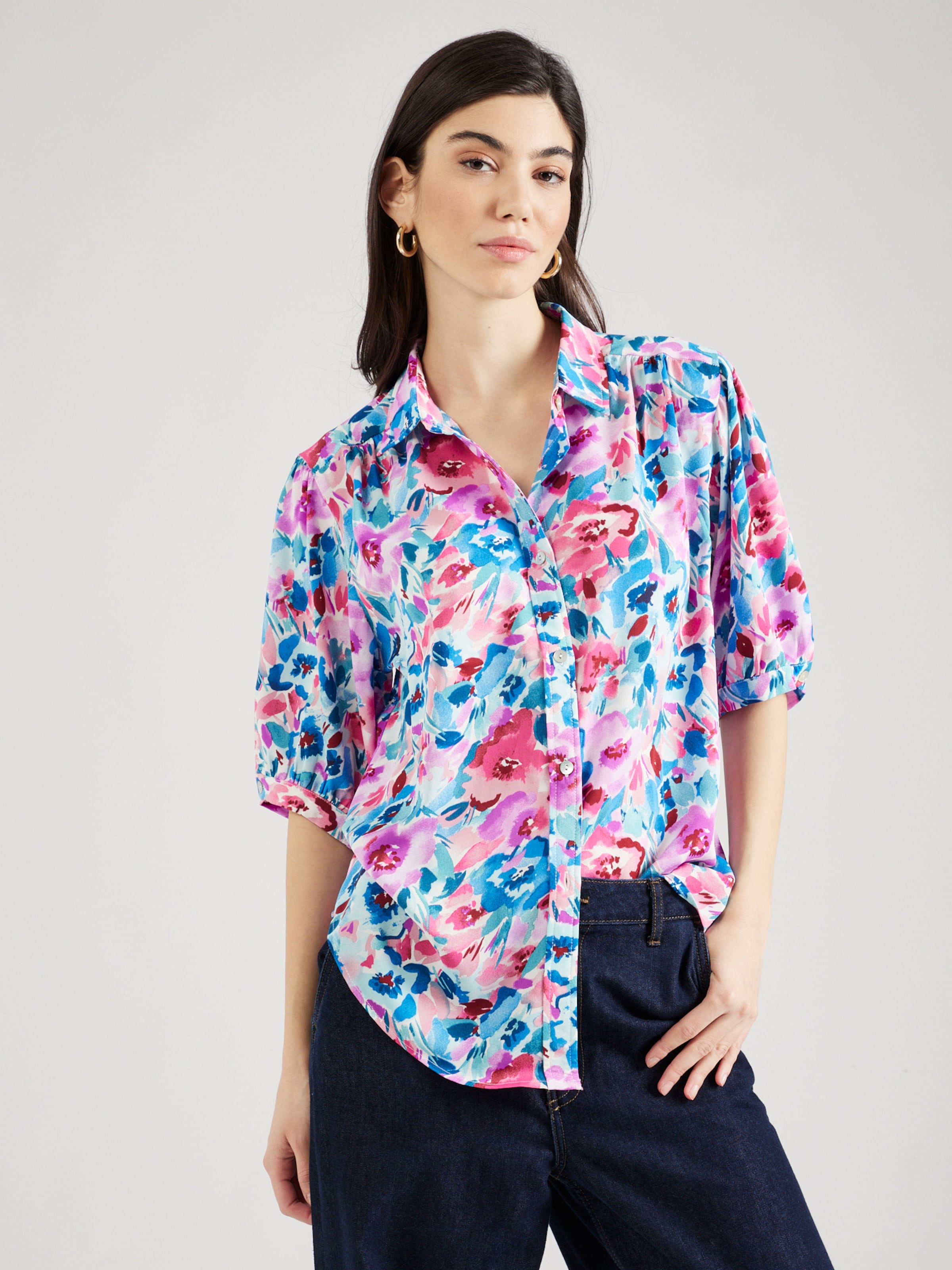 Chemisier Molly BRACKEN en Bleu Clair ABOUT YOU