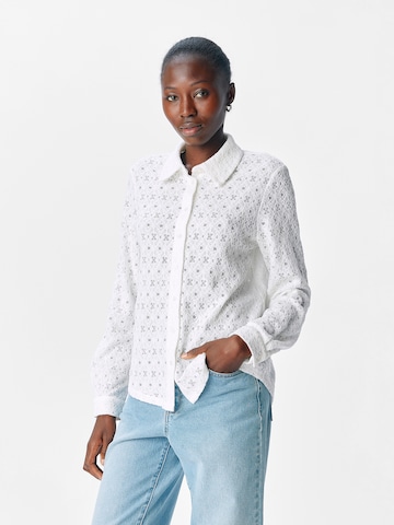 OBJECT Blouse 'OBJLAILA' in White: front