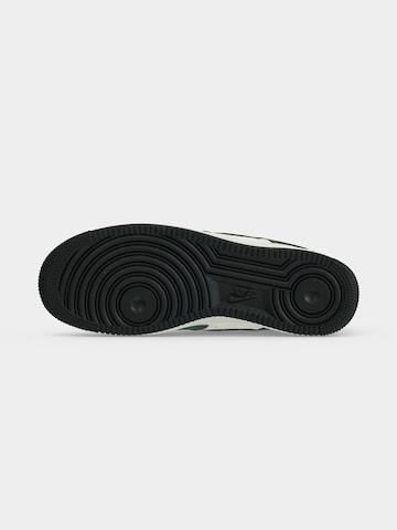 Nike Sportswear Ниски маратонки 'Air Force 1 '07 LV8' в зелено