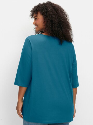 SHEEGO Μπλουζάκι σε μπλε