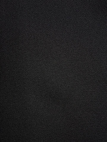 Gilet 'Crepe Vest With Chiffon Detail' Touché Privé en noir