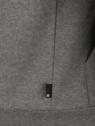 11 Degrees Sweatshirt in Grau
