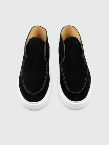 Slipper 'Atmos High' di Dutch'D in nero