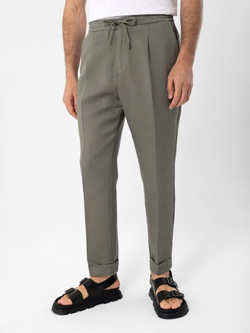 Antioch Regular Pantalon in Groen: voorkant