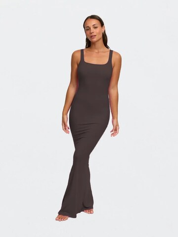 cfab (formerly creamy fabrics) Kleid 'Ribbed Tank Top Maxikleid'‌‌‌‌‌‌‌‌‌ in Braun