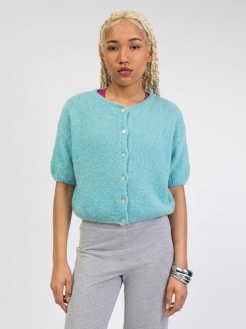 BROKE + SCHÖN Knit Cardigan in Blue: front