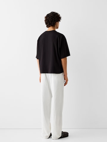 Bershka Loosefit Hose in Weiß