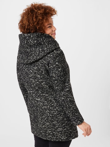 Manteau mi-saison 'Newsedona' ONLY Carmakoma en noir