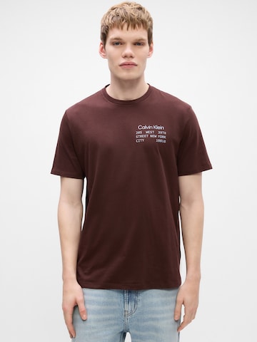 Maglietta '30S' di Calvin Klein Jeans in marrone