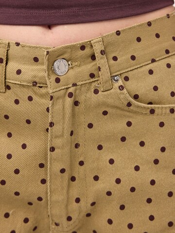 IT'S BASIC Regular Jeans 'POLKA MINI DENIM SHORTS' in Geel