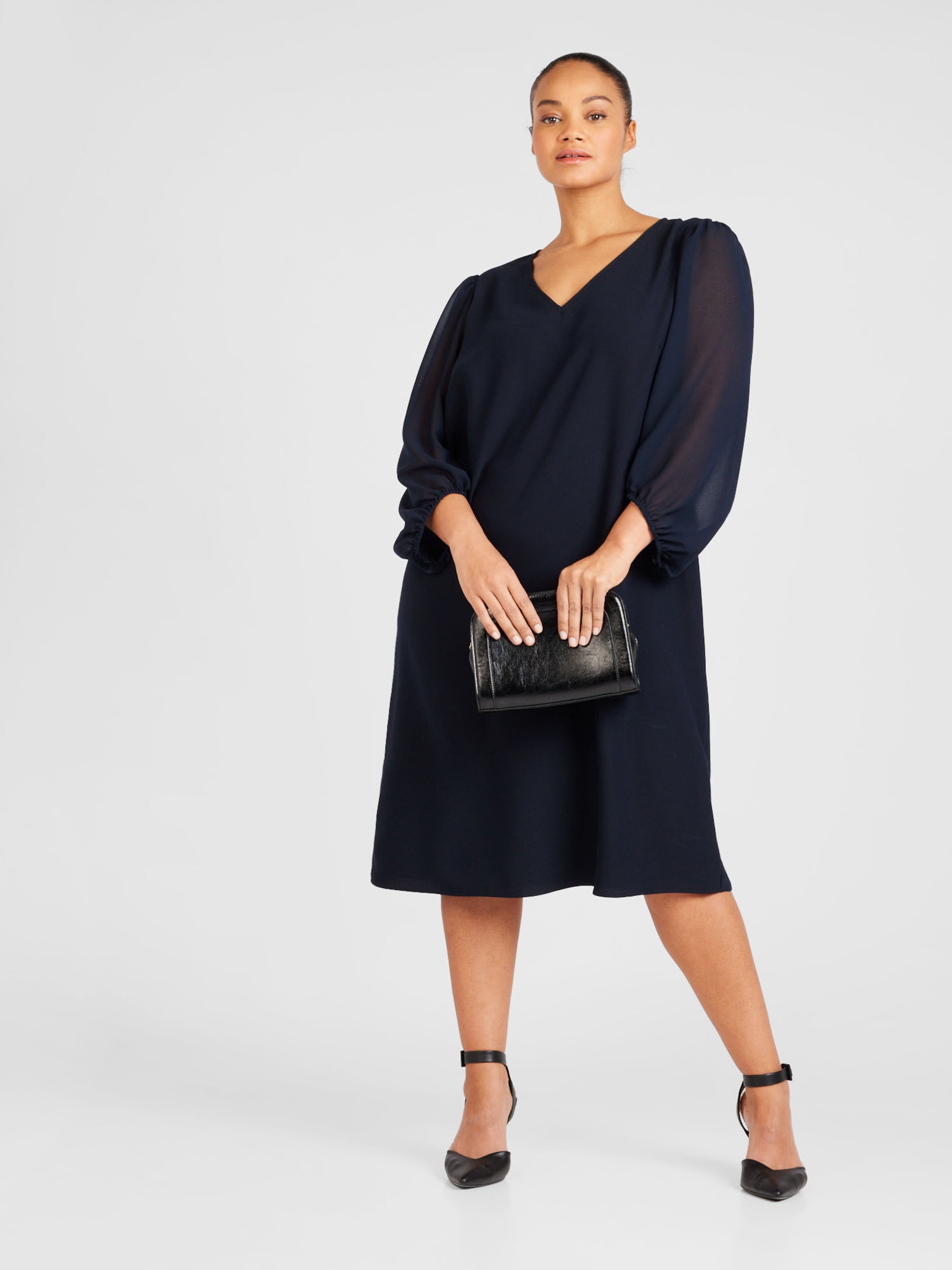 Catalogo Abbigliamento Persona Abbigliamento Autunno Inverno 2019  Abbigliamento Marina Persona Abbigliamento Saldi Outlet Persona