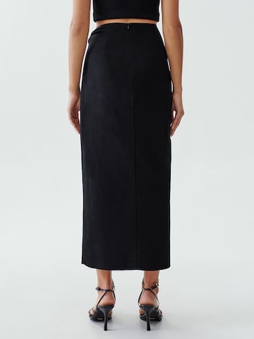 Calli Skirt 'YVETTE' in Black: back