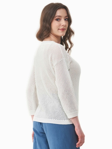 Organication Pullover in Weiß