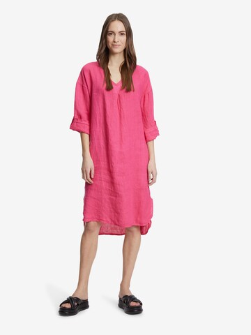 Robe Cartoon en rose : devant