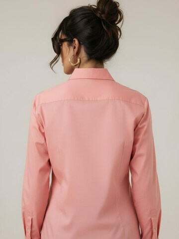 Chemisier 'Paula' WEARABLE STORIES en rose