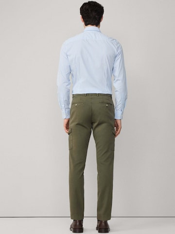 Hackett London Regular Cargohose 'DEVON' in Grün