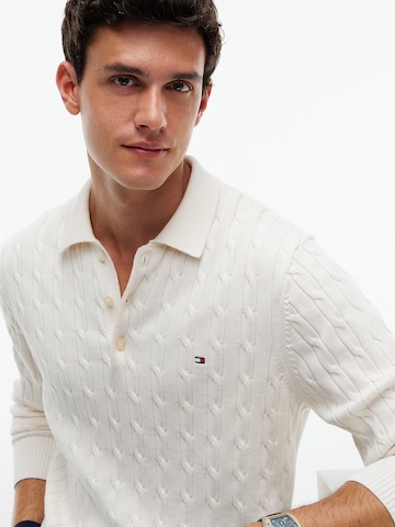 TOMMY HILFIGER Sweater in Beige