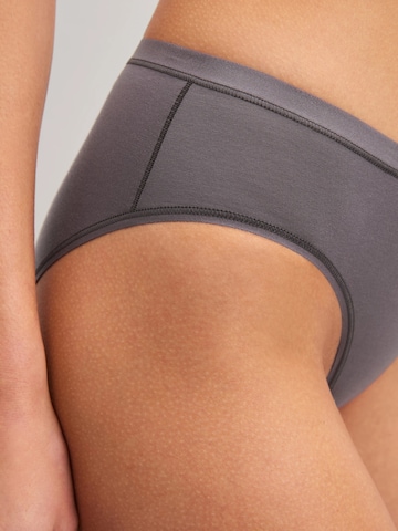 Slip 'Natural Comfort' di CALIDA in marrone