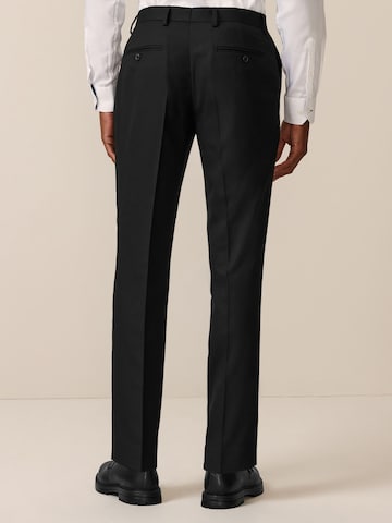 Next Slimfit Hose in Schwarz