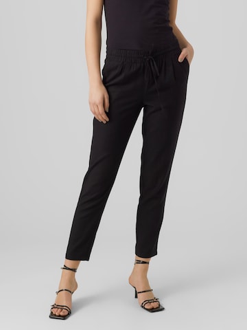 Regular Pantaloni 'JESMILO' de la VERO MODA pe negru: față