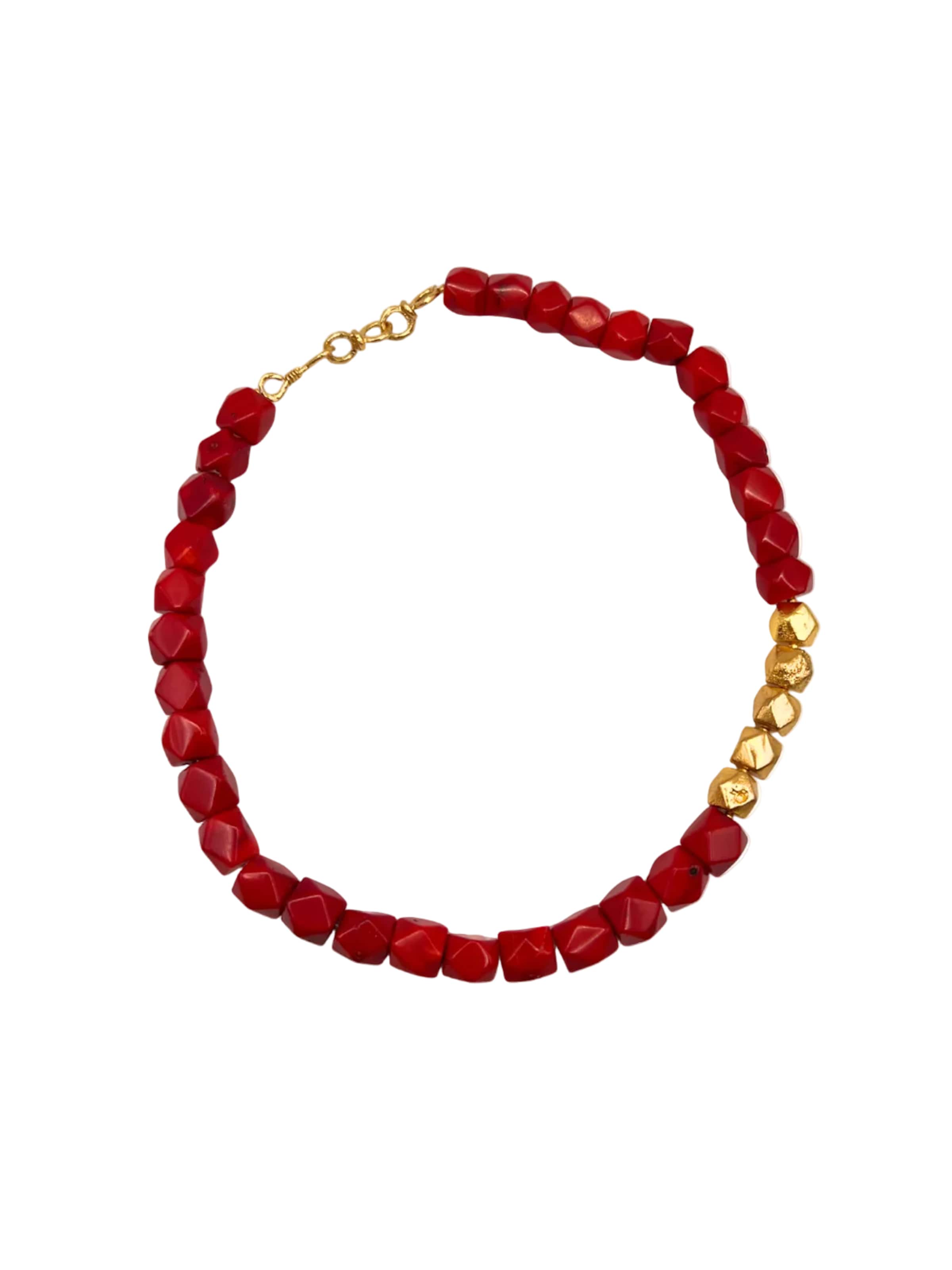 Chaîne Les Reines en orange : devant