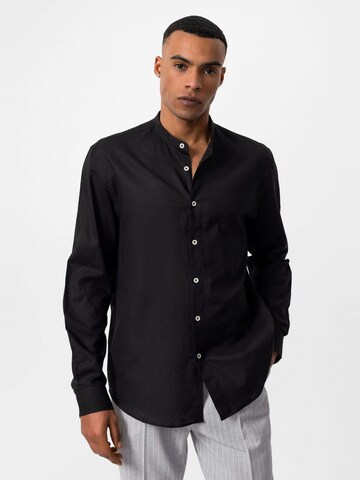 Antioch Regular fit Button Up Shirt in Black: front