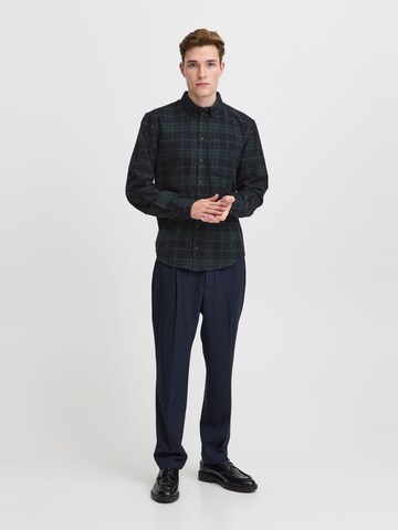 Casual Friday - Ajuste regular Camisa 'Anton' en azul