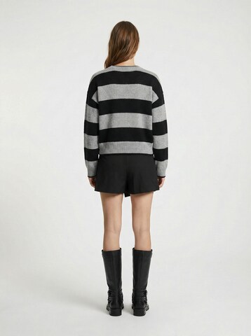 studioselect Neulepaita 'Raven' värissä musta