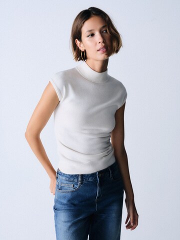 The Set Pullover in Beige: Vorderseite