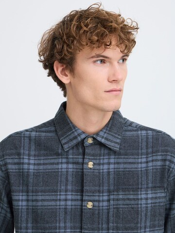 Coupe regular Chemise ' CFLotus ' Casual Friday en bleu