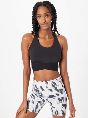 ABOUT YOU Sports Top 'Vicky' in Black: front