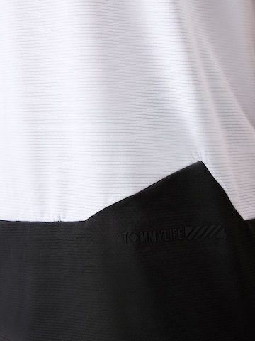 T-Shirt fonctionnel Tommy Life en blanc