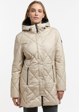 Barbara Lebek Between-Seasons Coat in Beige: front