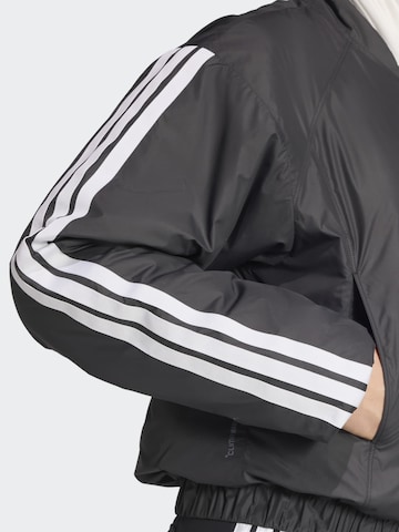 ADIDAS SPORTSWEAR - Casaco deportivo 'ESS' em preto