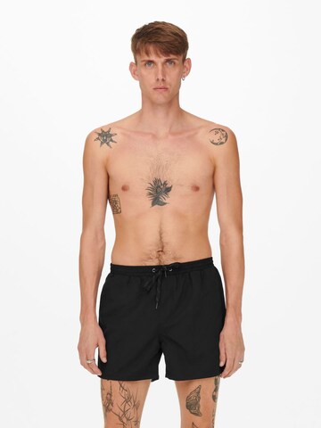 Shorts de bain 'Ted' Only & Sons en noir : devant