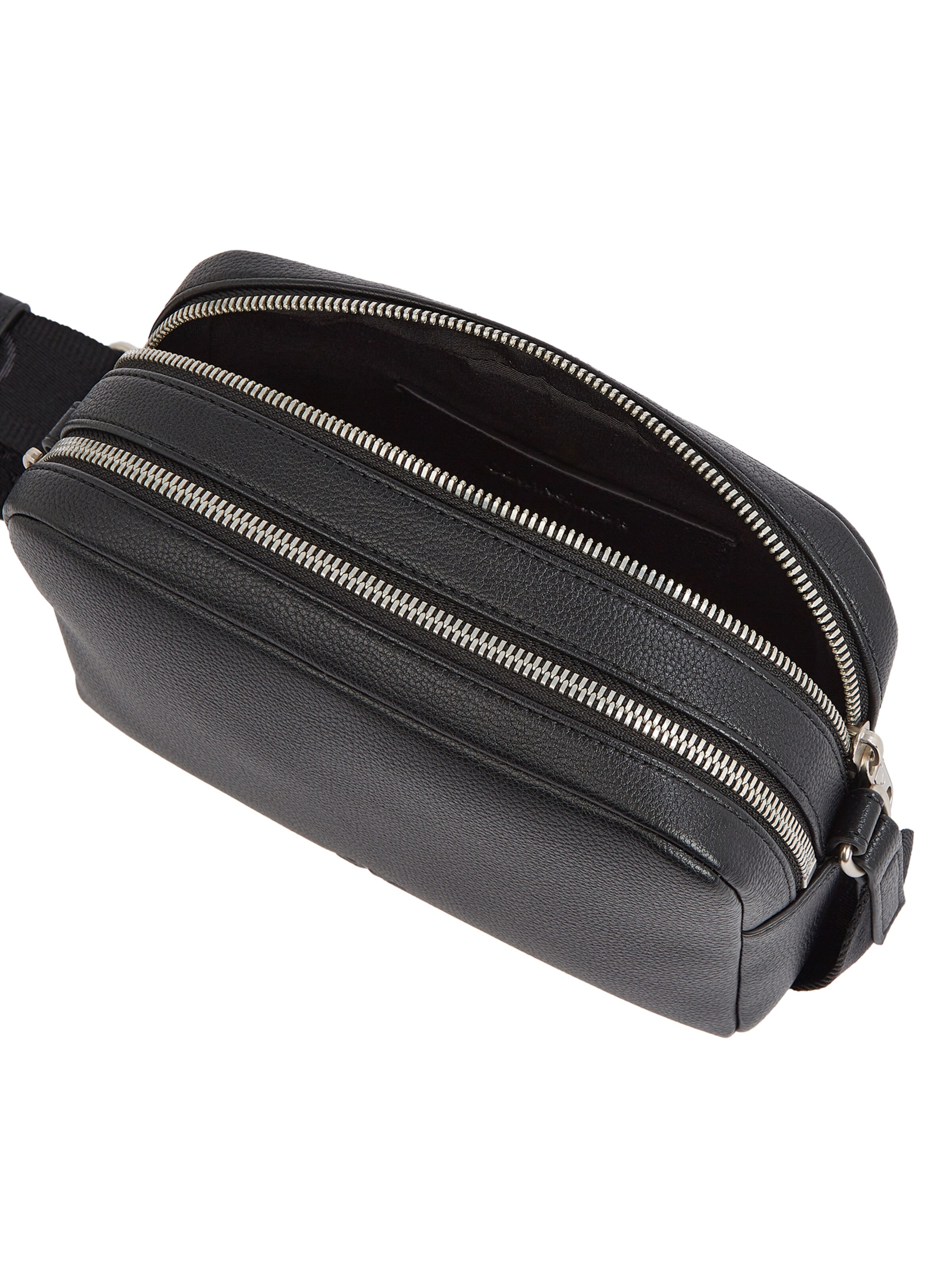 Calvin Klein Taška přes rameno – černá