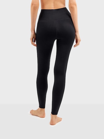 Gisela Slimfit Leggingsit värissä musta