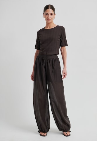 Barrel Pantaloni 'Hidie' di SECOND FEMALE in marrone
