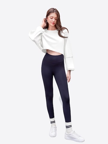 Imily Bela Sweatshirt in Weiß