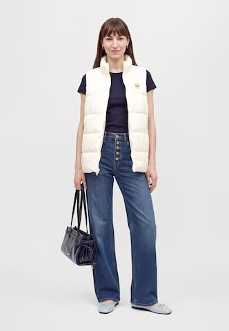 Gap Tall Vest in White: front