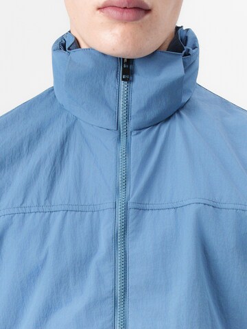 Lyle & Scott Tussenjas 'Stow Away' in Blauw