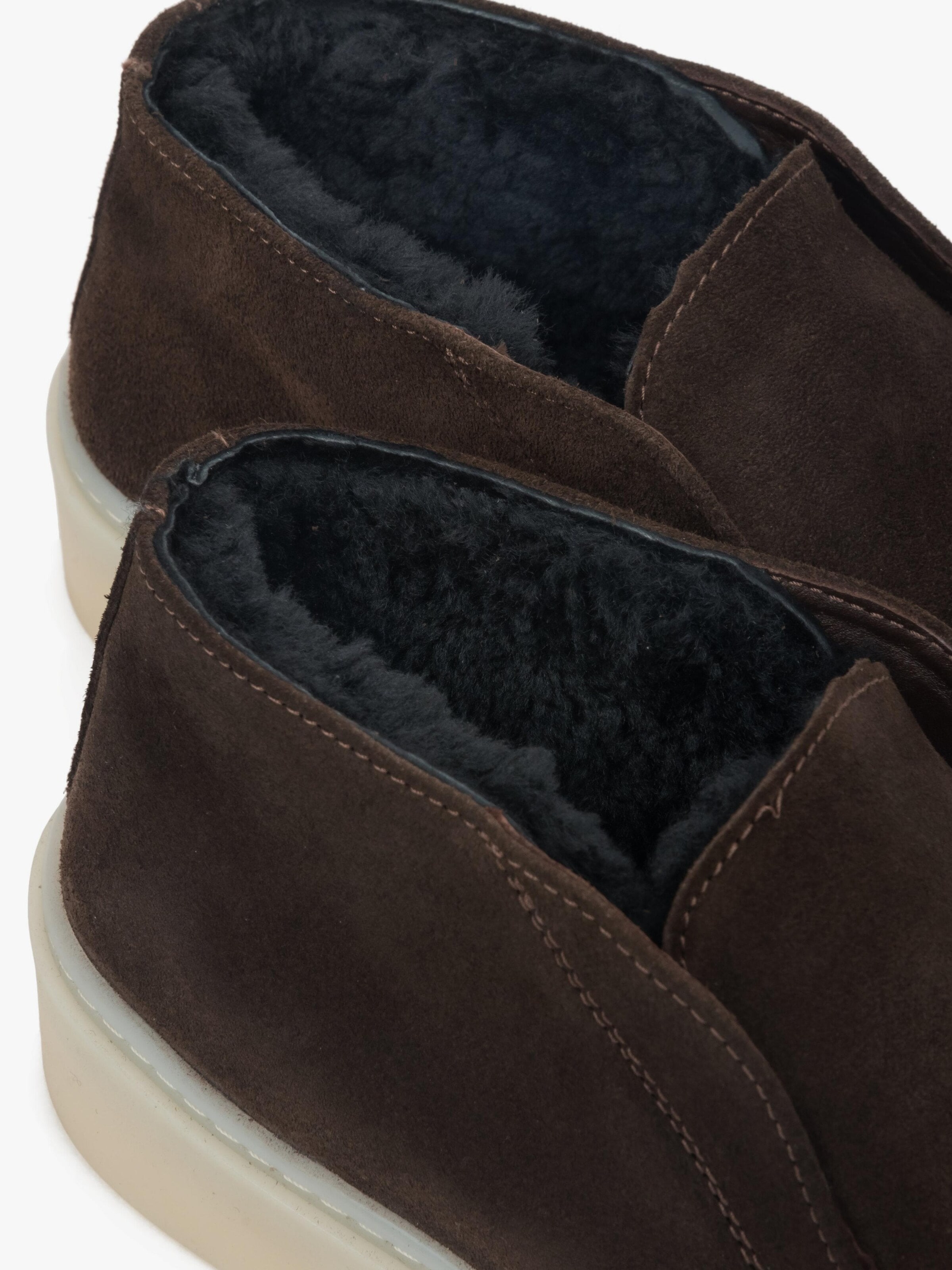Estro Classic Flats in Brown